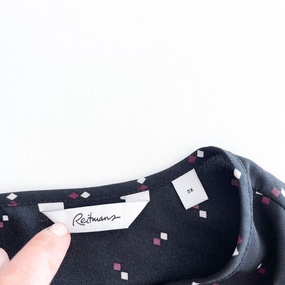 Reitmans Womens Twist Front Square Dot Sleeveless Top Black Size 3X - Picture 5 of 8